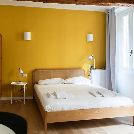 Apartament Youhosty - Ticinese 2 *
