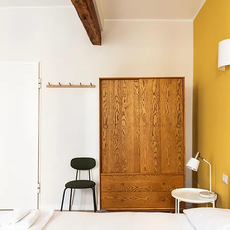 Apartament Youhosty - Ticinese 2 *