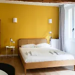 Apartman Youhosty - Ticinese 2 *